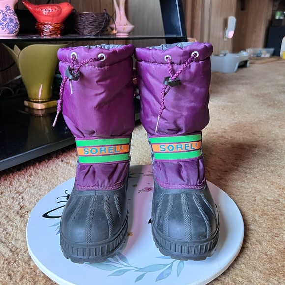 Women's Sorel Purple Winter snow Boots with illuminate Sz 6 Waterproof. - Picture 16 of 16